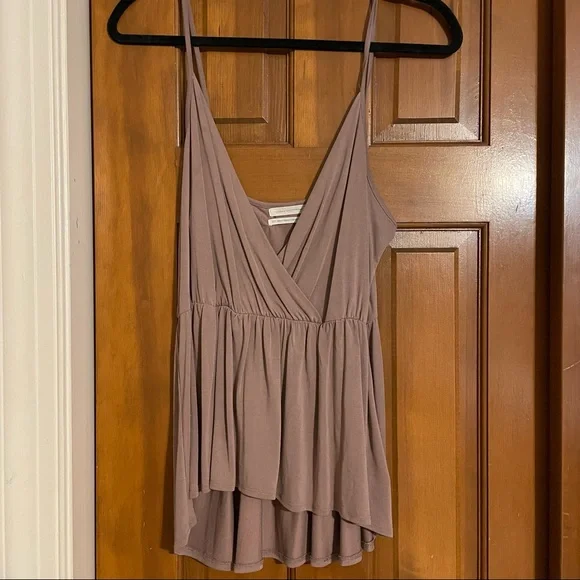 Urban Outfitters Mauve Flowy Tank - Picture 1 of 2